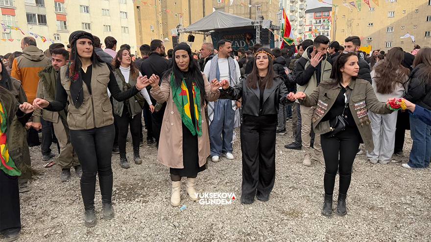 Yüksekova'da Newroz Kutlamaları 10 Yıl Sonra Yeniden Eski Cilo Saha 80