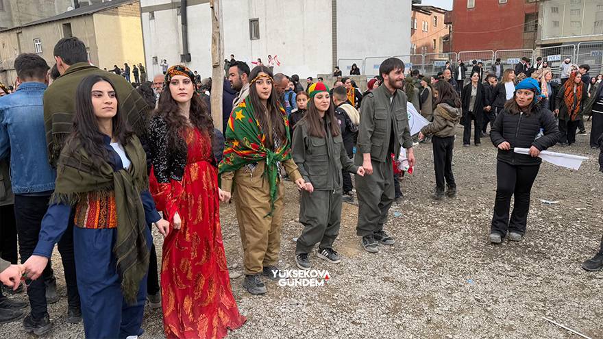 Yüksekova'da Newroz Kutlamaları 10 Yıl Sonra Yeniden Eski Cilo Saha 81