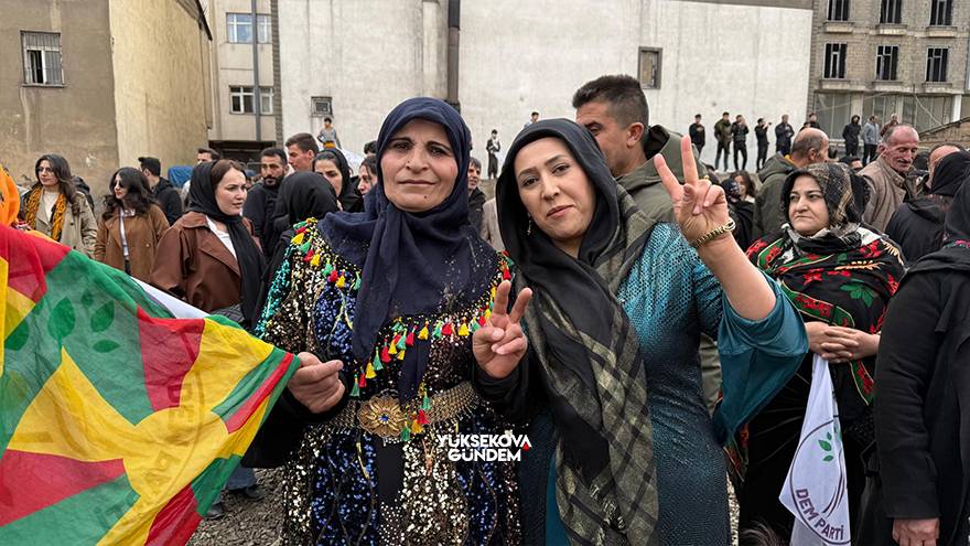 Yüksekova'da Newroz Kutlamaları 10 Yıl Sonra Yeniden Eski Cilo Saha 88