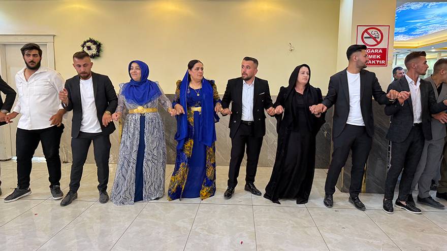 Yüksekova’da Arslan Ailesinin Mutlu Günü 38