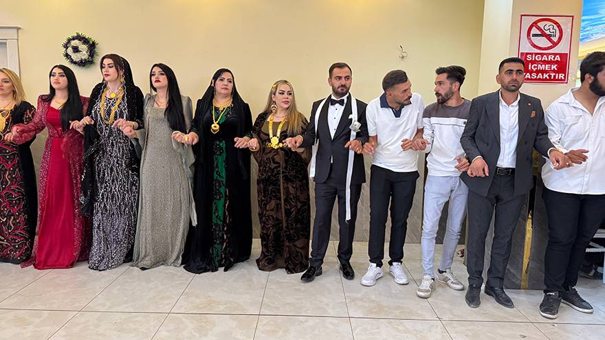 Yüksekova’da Arslan Ailesinin Mutlu Günü 43