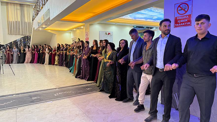 Yüksekova’da Arslan Ailesinin Mutlu Günü 53