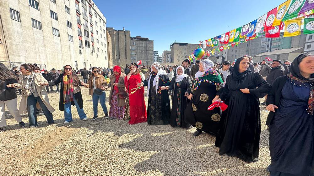 Yüksekova'da Newroz Kutlandı 20
