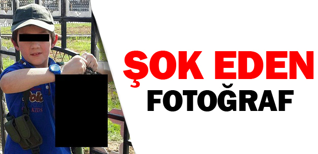 Kahreden fotoğraf! Elindeki kesik kafayla...
