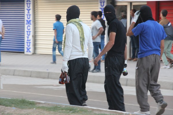 Yüksekova'da Kobanê gerginliği