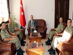 Korgeneral Barutcudan vali'ye ziyaret