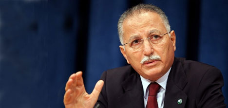 İhsanoğlu İsrail'i uyardı