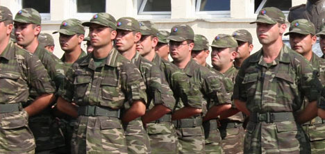 Zorunlu askerlik kalkmalı