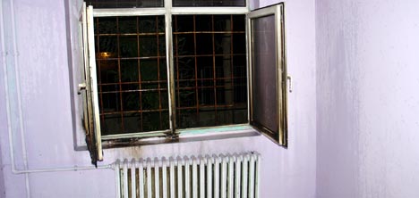 Yüksekova'da okul ateşe verildi