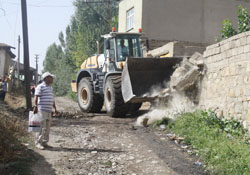 Belediye yolları genişletiyor