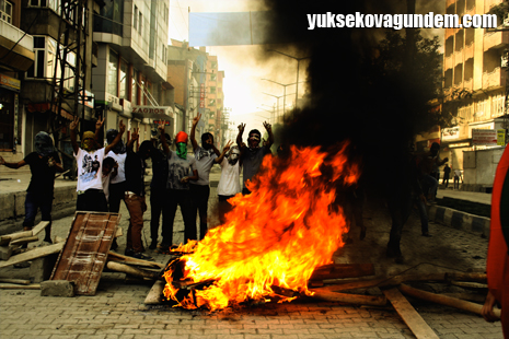 Yüksekova'da Cenaze Gerginliği