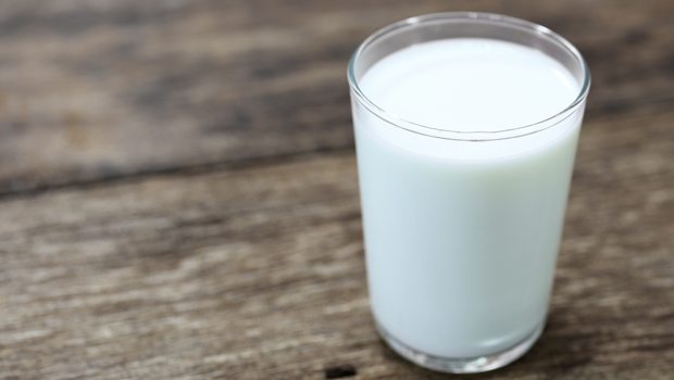 Çocuklara süt içirdikten sonra yatırmayın