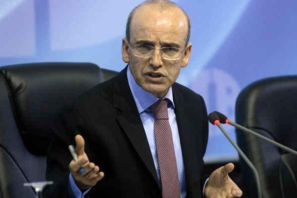 Mehmet Şimşek açıkladı! Emekli maaşları neden düşük?