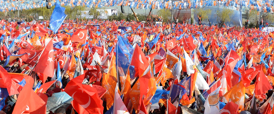 Konser diye AK Parti mitingine götürdüler iddiası