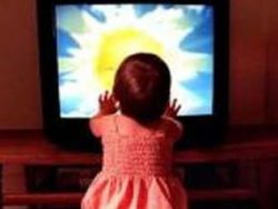 3 yaş altına TV yasaklanmalı