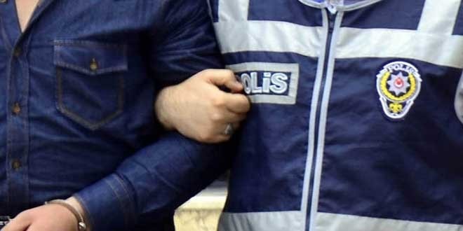 Tarsus’ta 2 kişi tutuklandı