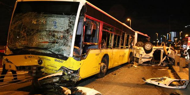 İstanbul Kadıköy’de kaza: 5 ölü
