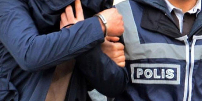 Erzurum'da 2 öğrenci gözaltına alındı