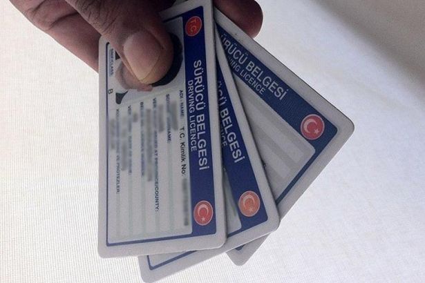 Ehliyet kursuna yüzde yüz zam geldi!