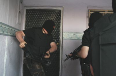 Dersim'de BDP ve belediyeye baskın