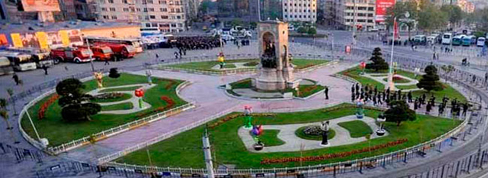 Bir ay boyunca tüm eylemler yasaklandı