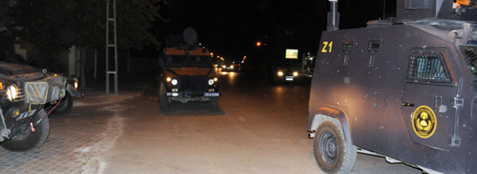 Van'da üç ayrı noktada zırhlı polis araçlarına saldırı