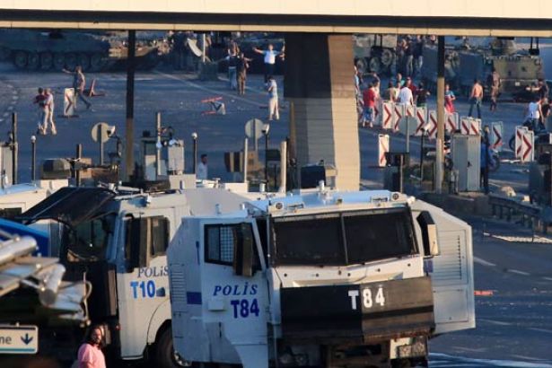 6946 asker ve polis gözaltına alındı, 1340 kişi tutuklandı