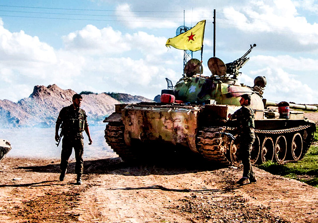 YPG Menbic’i askeri güçlere teslim etti