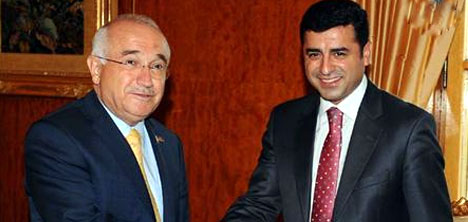 Çiçek BDP grubu ile görüştü