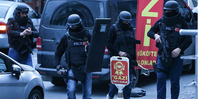 İstanbul Sultangazi’de polis operasyonu