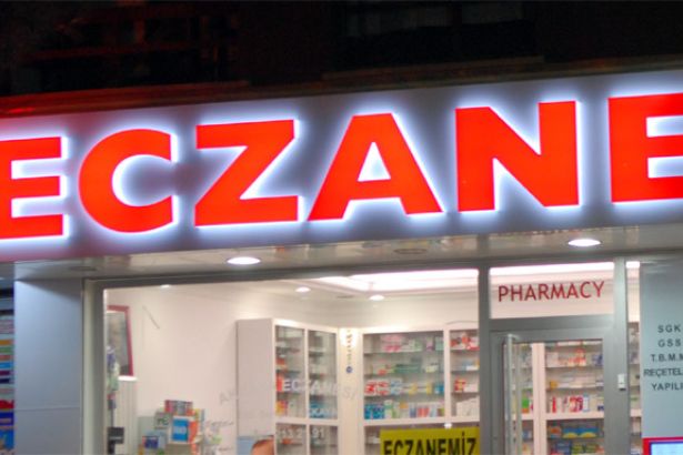 Eczanelere ışıklı tabela yasağı