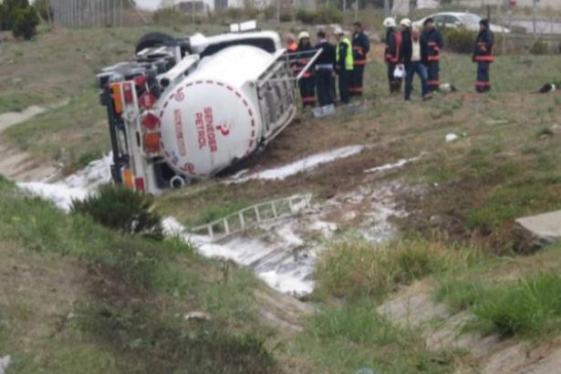 Mazot yüklü tanker devrildi