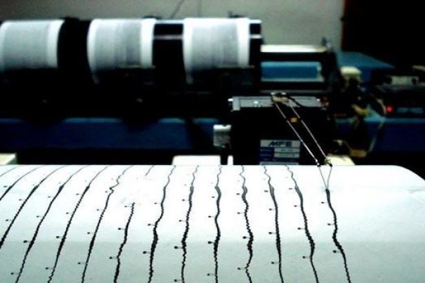 Antalya'da deprem