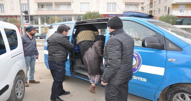 Siirt’te dilenciler toplatıldı