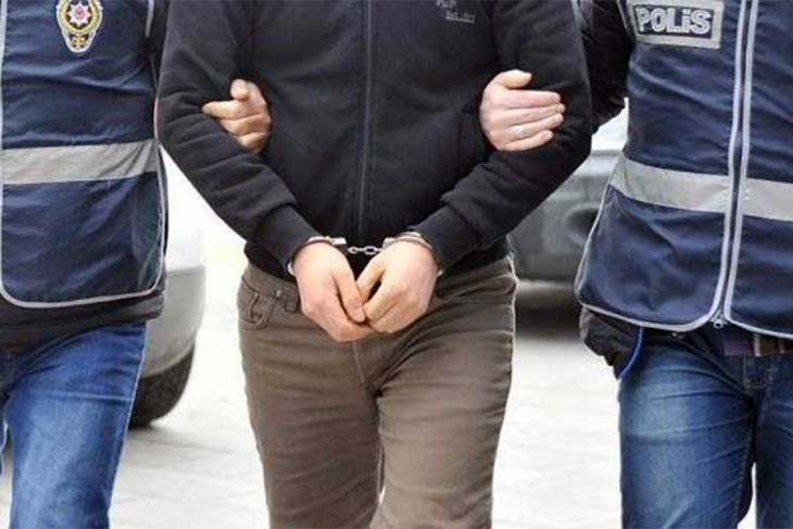 Urfa ve Maraş'ta 25 kişi tutuklandı