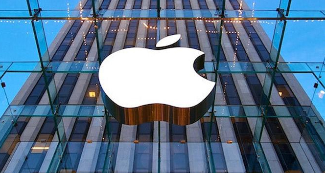 Apple, iPhone'lara beklenen zammı yaptı!