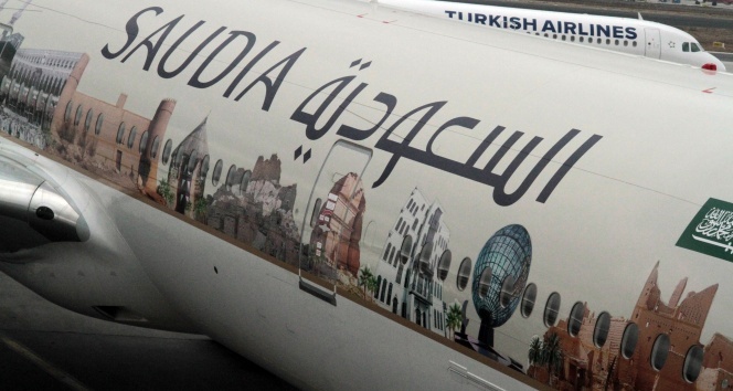 Suudi uçağına Kabe fotoğraflı tasarım