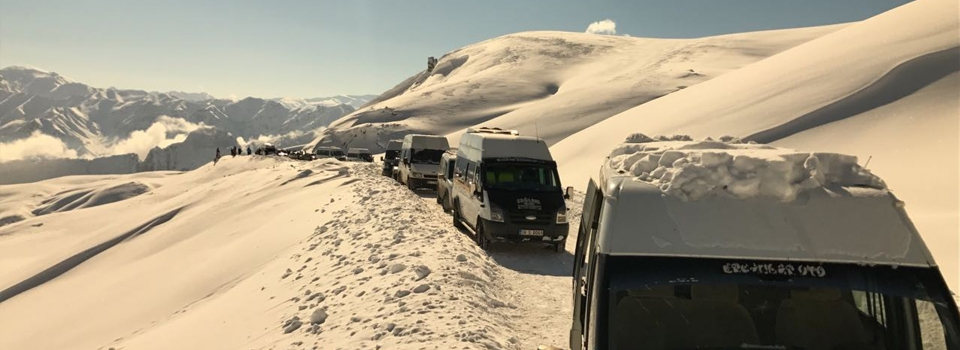 Hakkari’de 59 köy ve 198 mezra yolu kapandı