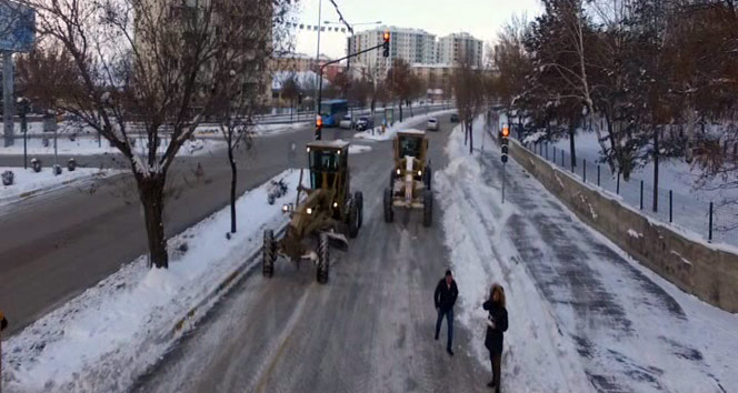 Doğu’da kar ve buzla mücadele çalışmaları