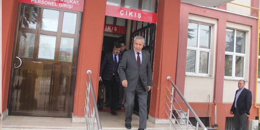 Bülent Arınç, Hakim Karşısına Çıktı