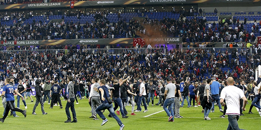 UEFA, Lyon ve Beşiktaş'ı disiplin kuruluna sevk etti
