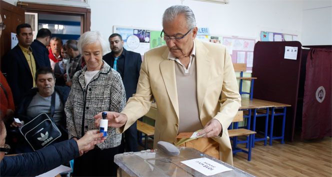 Baykal oyunu Antalya'da kullandı