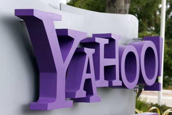 İnternet devi Yahoo satıldı