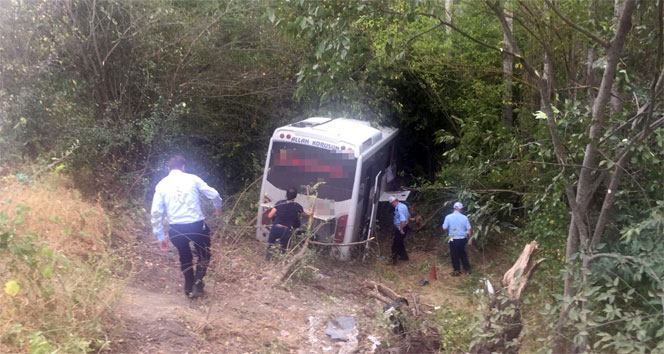 Midibüs şarampole uçtu: 26 yaralı