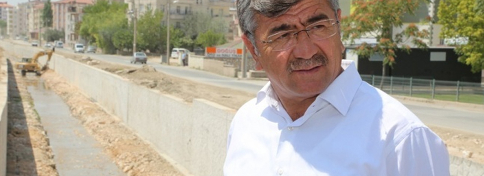 AK Parti'de bir belediye başkanı daha istifa etti