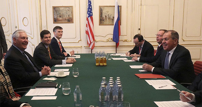 Tillerson ve Lavrov Viyana’da bir araya geldi