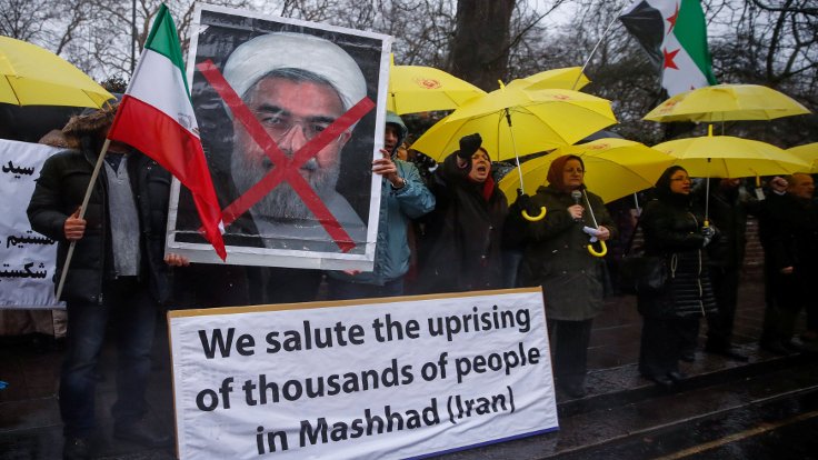 İran'da ölü sayısı 4'e yükseldi