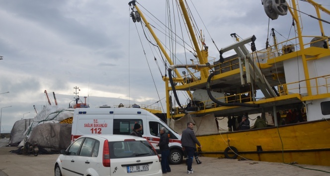 Kuru yük gemisinde patlama: 1 ölü, 1 yaralı