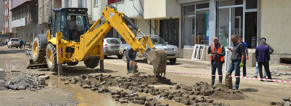 Yüksekova’da elektrik telleri yer altına alınıyor