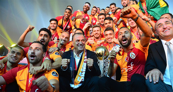 Galatasaray sahaya iniyor